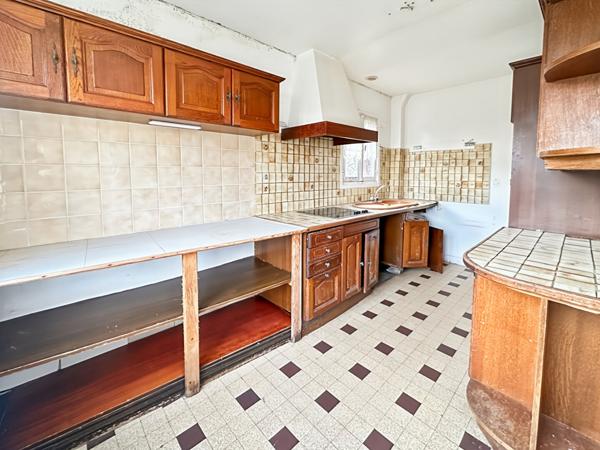 Maison 5 pièces sur terrain de 430 m² ,Verrières-le-Buisson entre le Centre-Ville et la Coulée Verte.