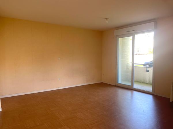STUDIO NON MEUBLE - RUE DES BANCHAIS -