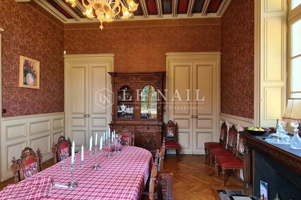 Exceptionnel château du XIXe siècle en Anjou, dans la Vallée de la Loire