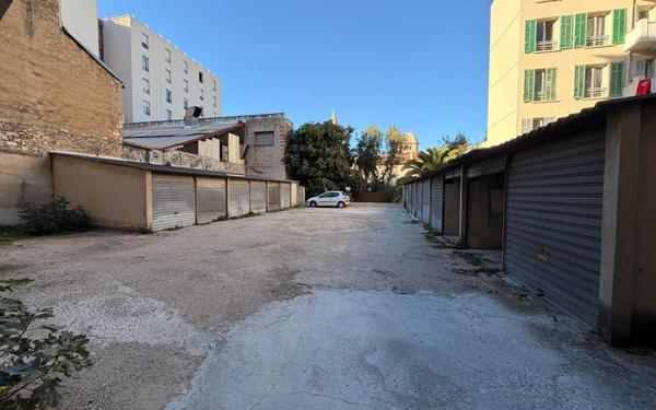 Appartement à vendre    2 pièces • 39,38 m2 Marseille 5