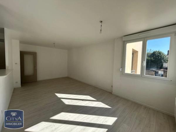 Appartement à louer 3 pièces 82.4m² Sedan (08200)