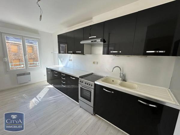 Appartement à louer 3 pièces 82.4m² Sedan (08200)