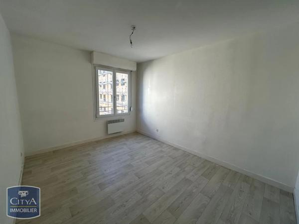 Appartement à louer 3 pièces 82.4m² Sedan (08200)