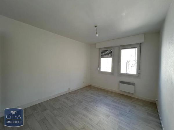 Appartement à louer 3 pièces 82.4m² Sedan (08200)