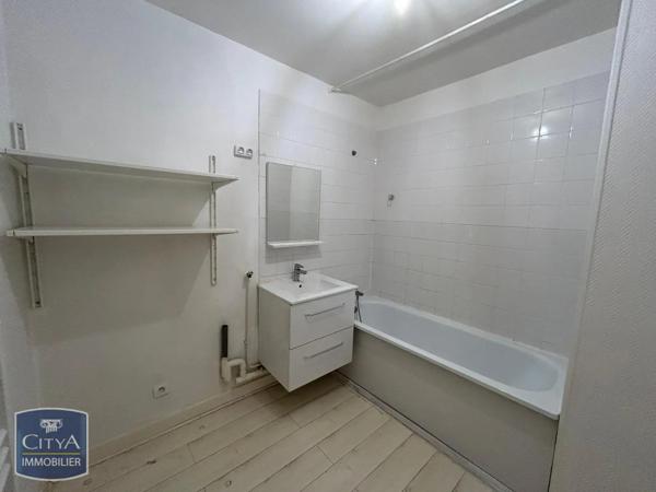 Appartement à louer 3 pièces 82.4m² Sedan (08200)