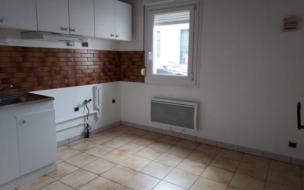 Appartement à louer    3 pièces •  Bègles