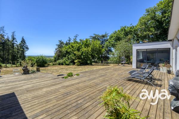 ENTRE NANTES ET LA BAULE – MAISON DE 250 M² SUR PLUS DE 6 HECTARES