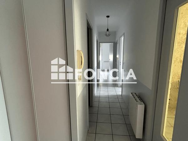Location Appartement meublé 3 pièces 61.67 m² - 103 TER RUE BELLEVILLE Bordeaux 33000