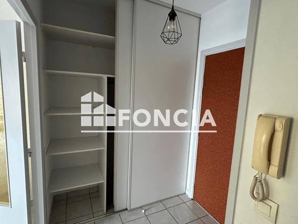 Location Appartement meublé 3 pièces 61.67 m² - 103 TER RUE BELLEVILLE Bordeaux 33000