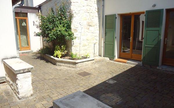 Maison à louer    6 pièces •  Compiègne