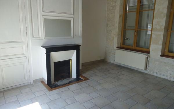 Maison à louer    6 pièces •  Compiègne