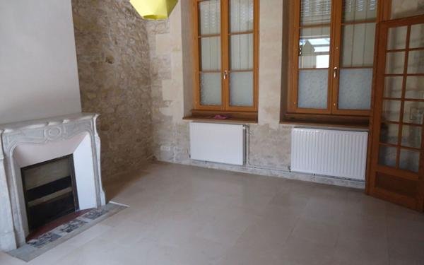 Maison à louer    6 pièces •  Compiègne