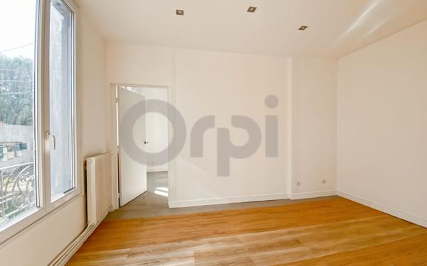 Appartement à vendre    2 pièces • 31,32 m2 Aubervilliers