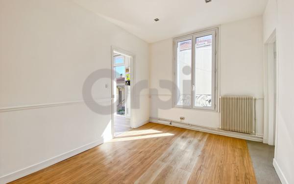 Appartement à vendre    2 pièces • 31,32 m2 Aubervilliers