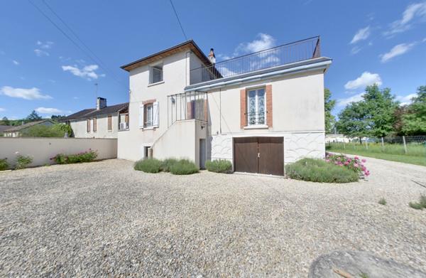 Maison familiale avec grand terrain arboré