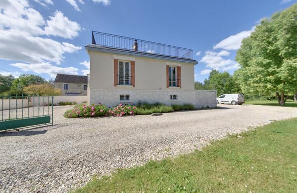 Maison familiale avec grand terrain arboré