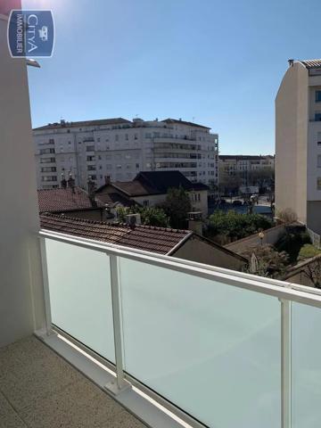 Appartement à louer 3 pièces 64m² Villeurbanne (69100)