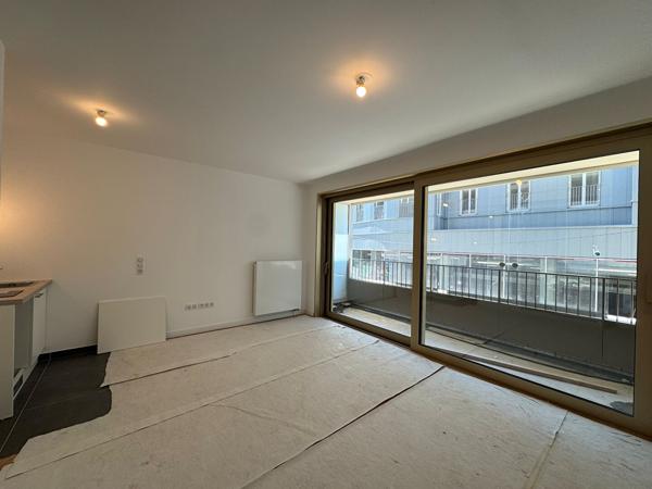 Appartement Paris 1 pièce(s) 30.04 m2