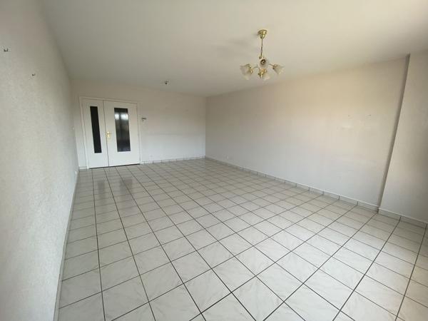 Appartement F4 - MONTROND LES BAINS