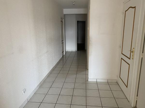 Appartement F4 - MONTROND LES BAINS