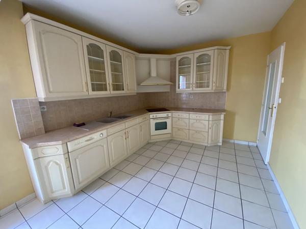 Appartement F4 - MONTROND LES BAINS