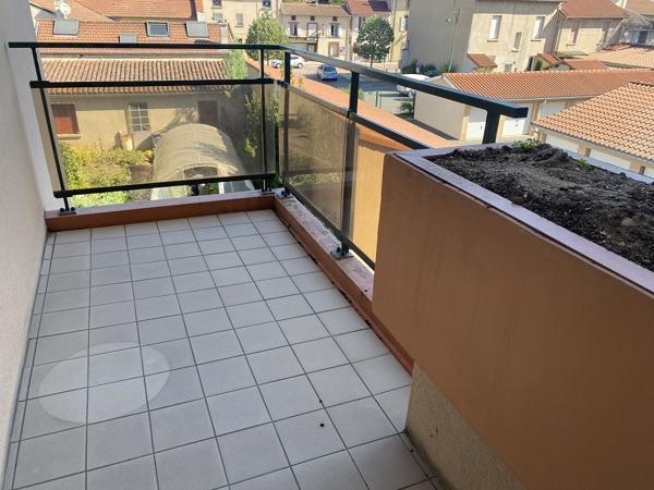 Appartement F4 - MONTROND LES BAINS