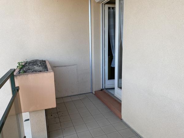 Appartement F4 - MONTROND LES BAINS