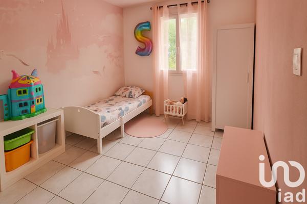 Maison à vendre 4 pièces 97 m² Saint-Pantaléon-de-Larche