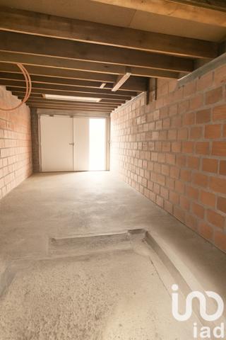 Maison à vendre 4 pièces 97 m² Saint-Pantaléon-de-Larche