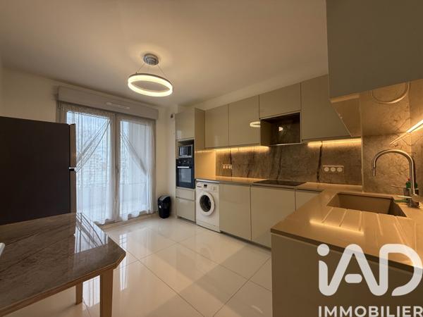 Location appartement 4 pièces 81 m² Noisy-le-Grand