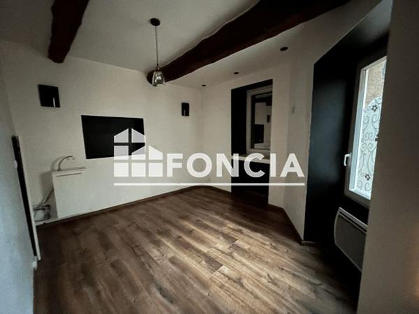 Location Local commercial 1 pièce 15 m² - 2 AVENUE DE LA LIBERATION Rognes 13840