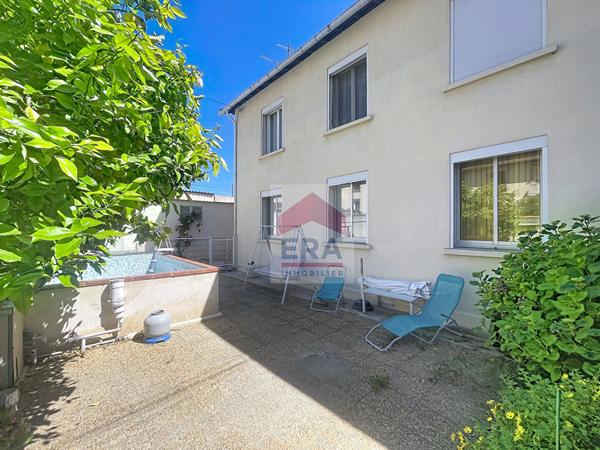 A VENDRE MARSEILLE 13013 ST JEROME LE MERLAN HAUT DE MAISON APPARTEMENT T4 JARDIN GARAGE PISCINE