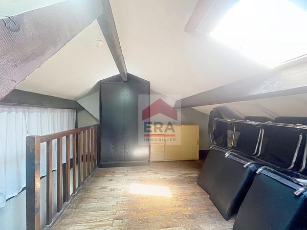 A VENDRE MARSEILLE 13013 ST JEROME LE MERLAN HAUT DE MAISON APPARTEMENT T4 JARDIN GARAGE PISCINE
