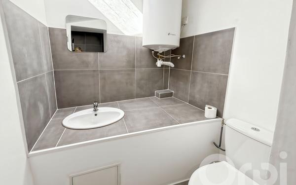 Appartement à louer    1 pièce •  Orange