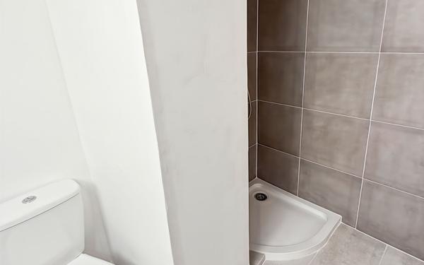 Appartement à louer    1 pièce •  Orange