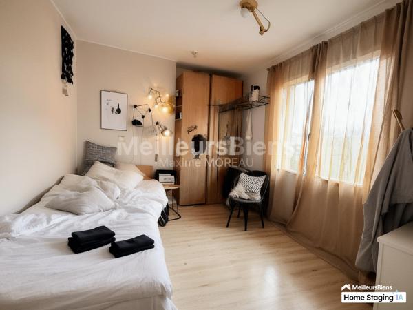 Maison de PLAIN-PIED - IMPASSE - RENTE PANNEAUX PHOTOVOLATAIQUE 2200 €/ans  LOTISSEMENT