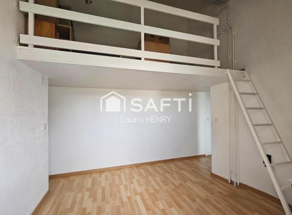Bel appartement de 3 chambres situé en hypercentre avec vue imprenable sur la meuse.