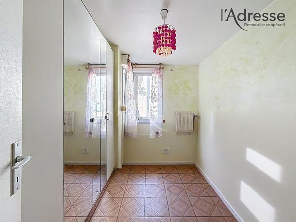 PUTEAUX/ Victor Hugo - Maison 5 pièces 90m² -1 Jardin - 2 Balcons - 1BOX Double