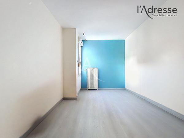 PUTEAUX/ Victor Hugo - Maison 5 pièces 90m² -1 Jardin - 2 Balcons - 1BOX Double