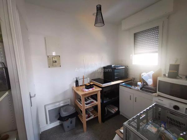 Location                                                      Appartement
                        
                     2 pièces                      35 m2                     à Melesse