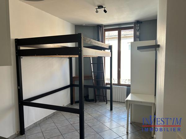 LOCATION STUDIO , Oullins