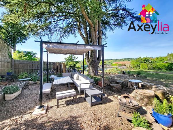 A VENDRE- SECTEUR CHARLIEU - MAISON FAMILIALE AVEC PISCINE