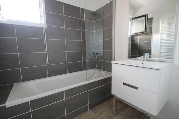 A louer LE PELLERIN (44), Appartement T4 Lumineux avec terrasse et stationnements