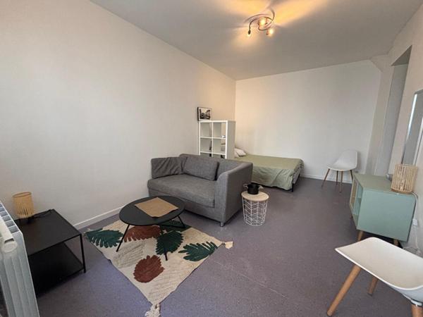 A LOUER : T1 à LAMBERSART • • 570 € CC • Réf. G673-2