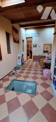 VIC-FEZENSAC, centre ville maison de maître de 300m² cour et terrasse.