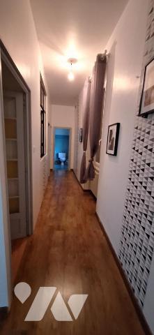 VIC-FEZENSAC, centre ville maison de maître de 300m² cour et terrasse.