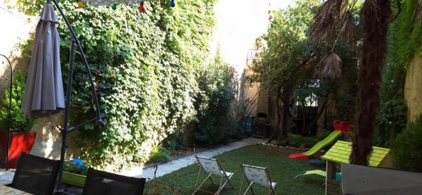 VIC-FEZENSAC, centre ville maison de maître de 300m² cour et terrasse.