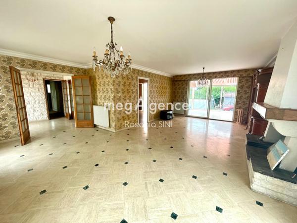 Maison à LES SABLES-D'OLONNE, 85100 - 8 pièces 234m²