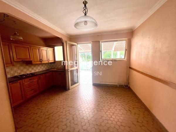 Maison à LES SABLES-D'OLONNE, 85100 - 8 pièces 234m²