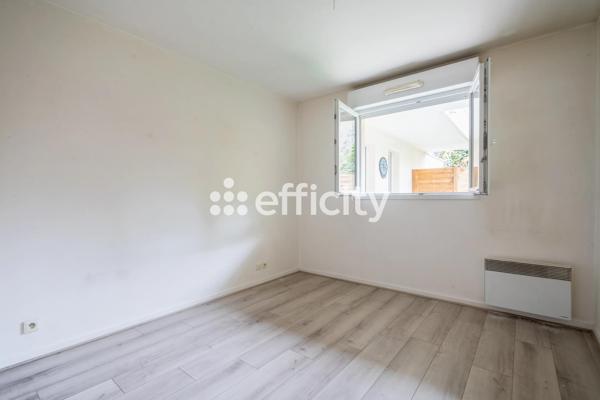 Appartement
         3 pièces
        - 71 m² Exclusivité 214 000 € *